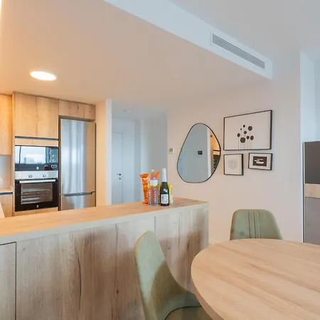 Silver Tower 7b
